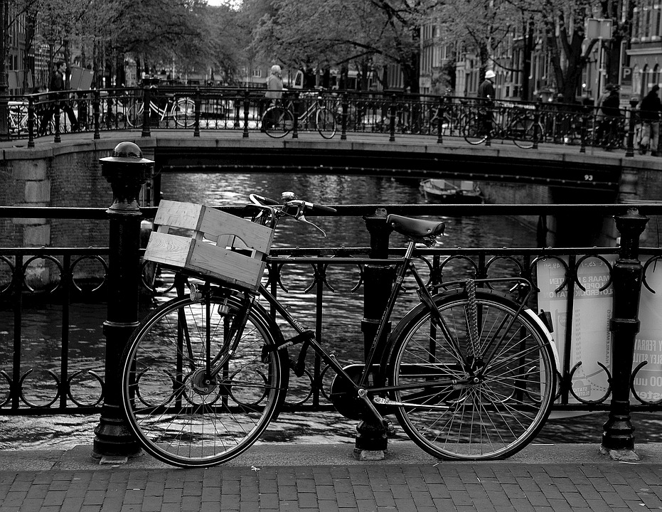 Het verhuren van deelfietsen niet in strijd met de oude Amsterdamse APV