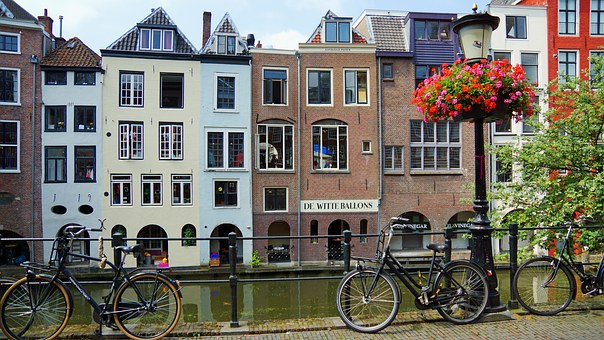 Vertrouwensbeginsel verhindert handhaving: verwijdering fiets wegens onjuist verkeersbord onevenredig
